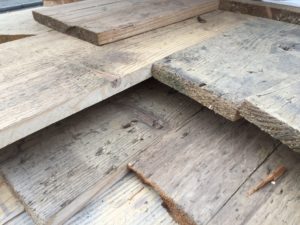 Holzdielen aus einem Lager der ehem. Brauerei Emil Schroeter in Ostpreußen