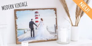 LumberPrint modern vintage stehend auf einem Schrank